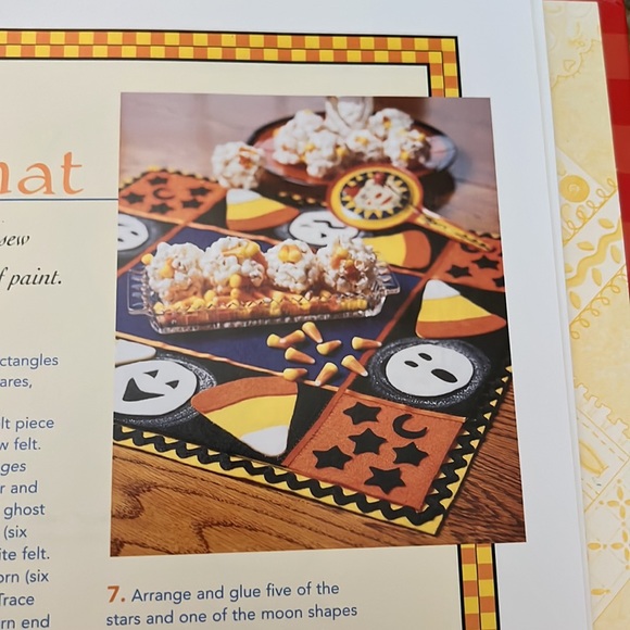 Mary Engelbreit Crafts to Celebrate the Seasons - Picture 3 of 8